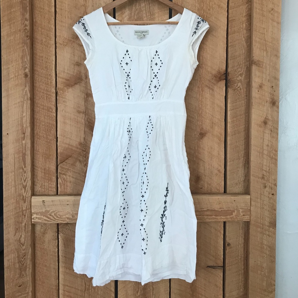 Banana Republic 100% Cotton Embroidered Dress